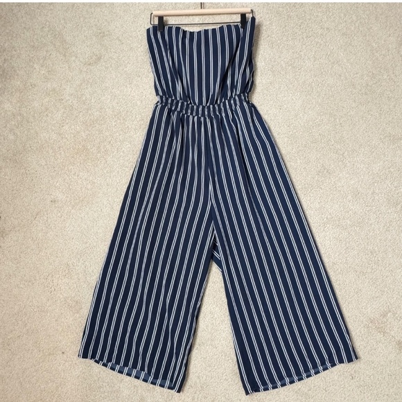 Lulus Jumpsuit Blue White Stripe Strapless Cropped Leg Open Back Elastic Waist - Picture 11 of 16